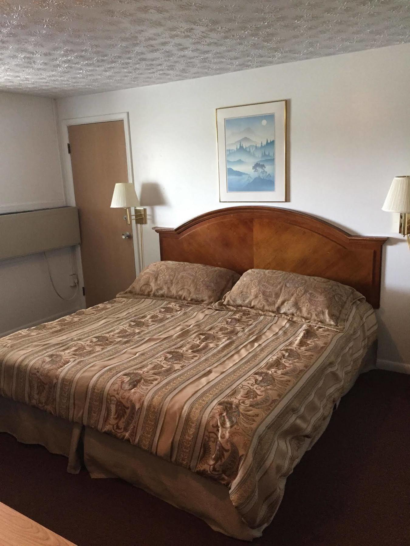 Vista Heights Inn Henrietta Dış mekan fotoğraf
