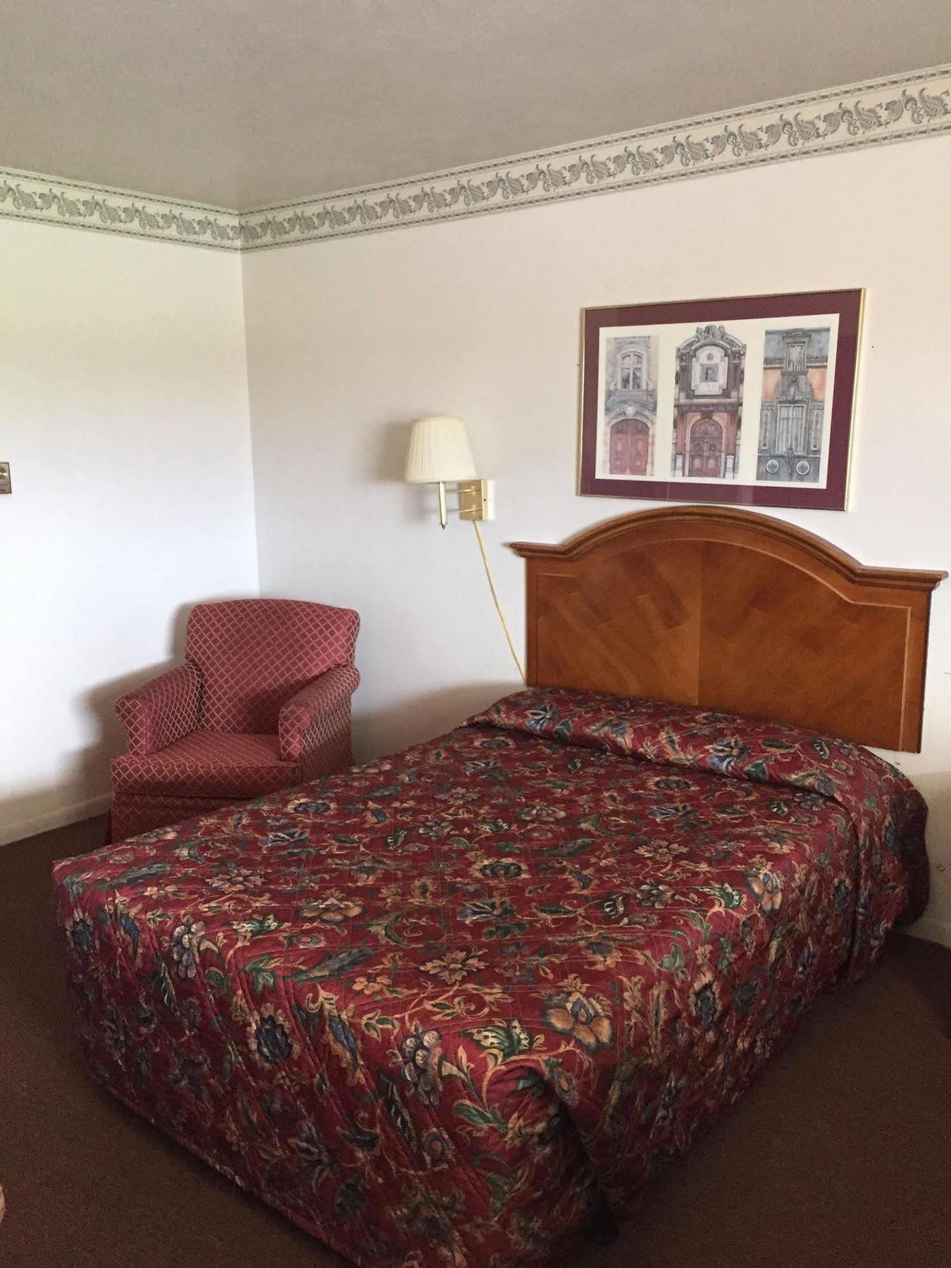 Vista Heights Inn Henrietta Dış mekan fotoğraf